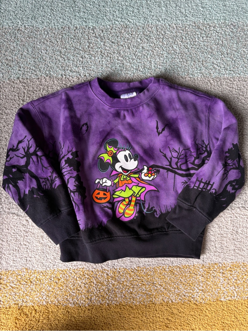 Disney Halloween Minnie mickey sweatshirt size 4